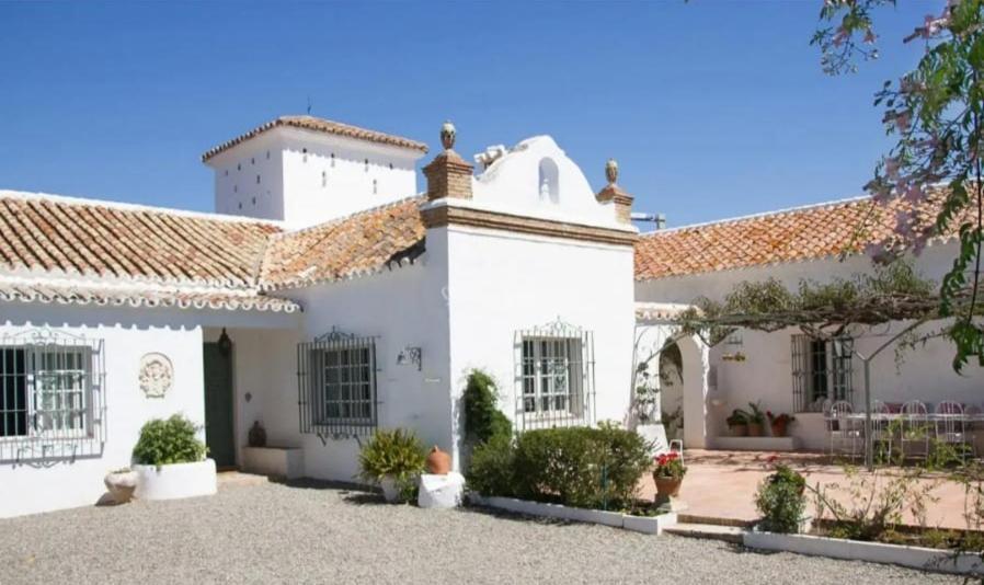 Cortijo Correa *